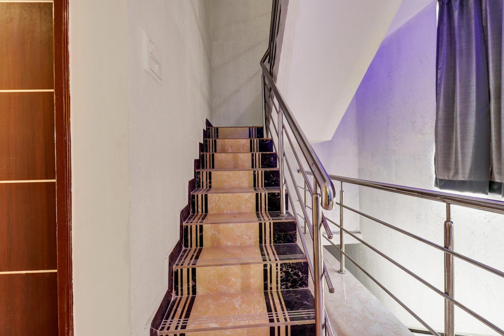Collection O S. M. Village Residency, Near Dsr Elixir, Bidare Agrahara バンガロール エクステリア 写真